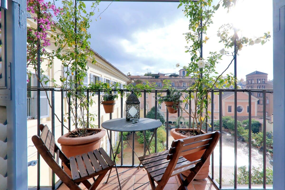 La Camelia - Image 17
