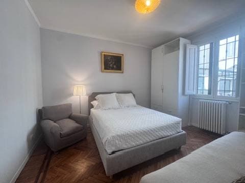 Florence Favorite - Image 19