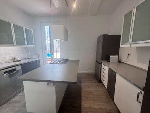 Florence Favorite - Image 28