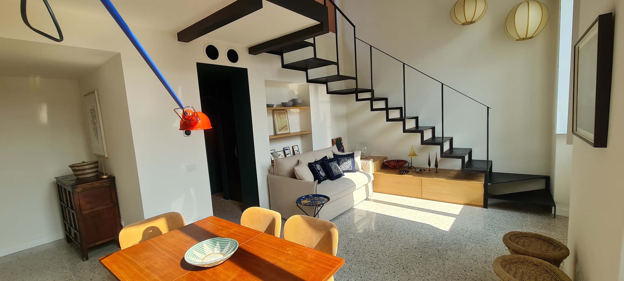 TR - Forum Terrace - Image 2