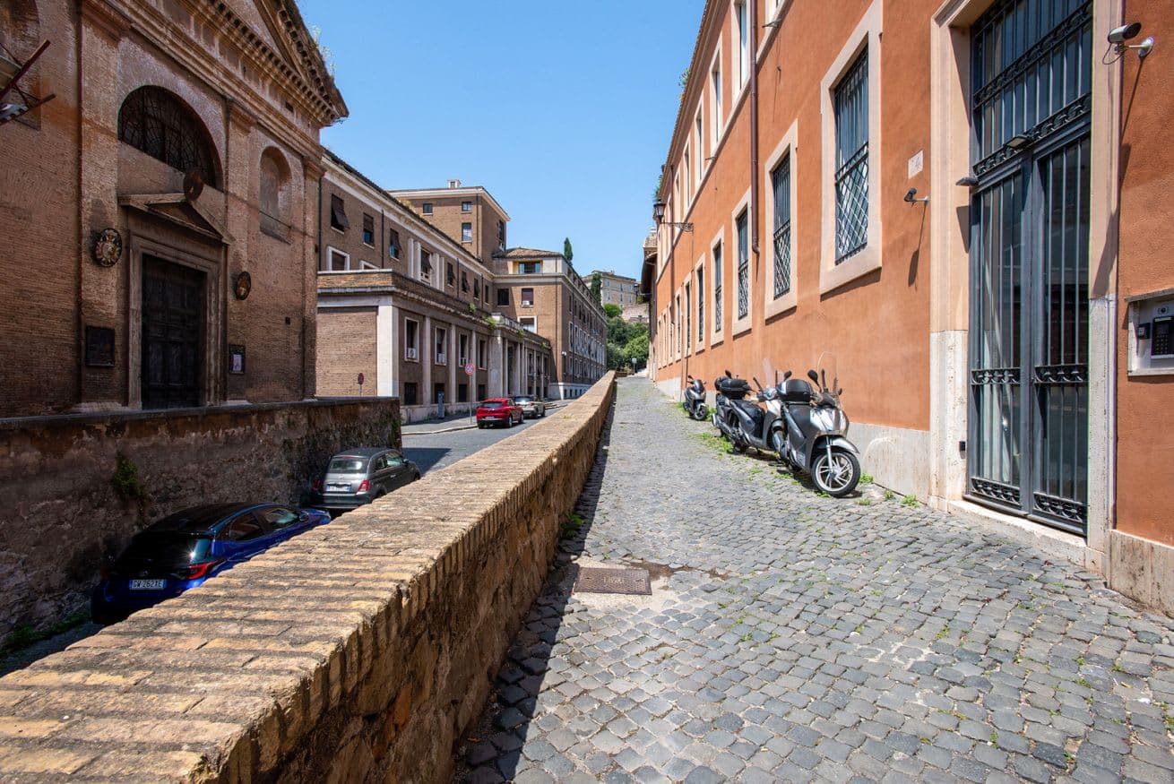 TR - Forum Terrace - Image 42