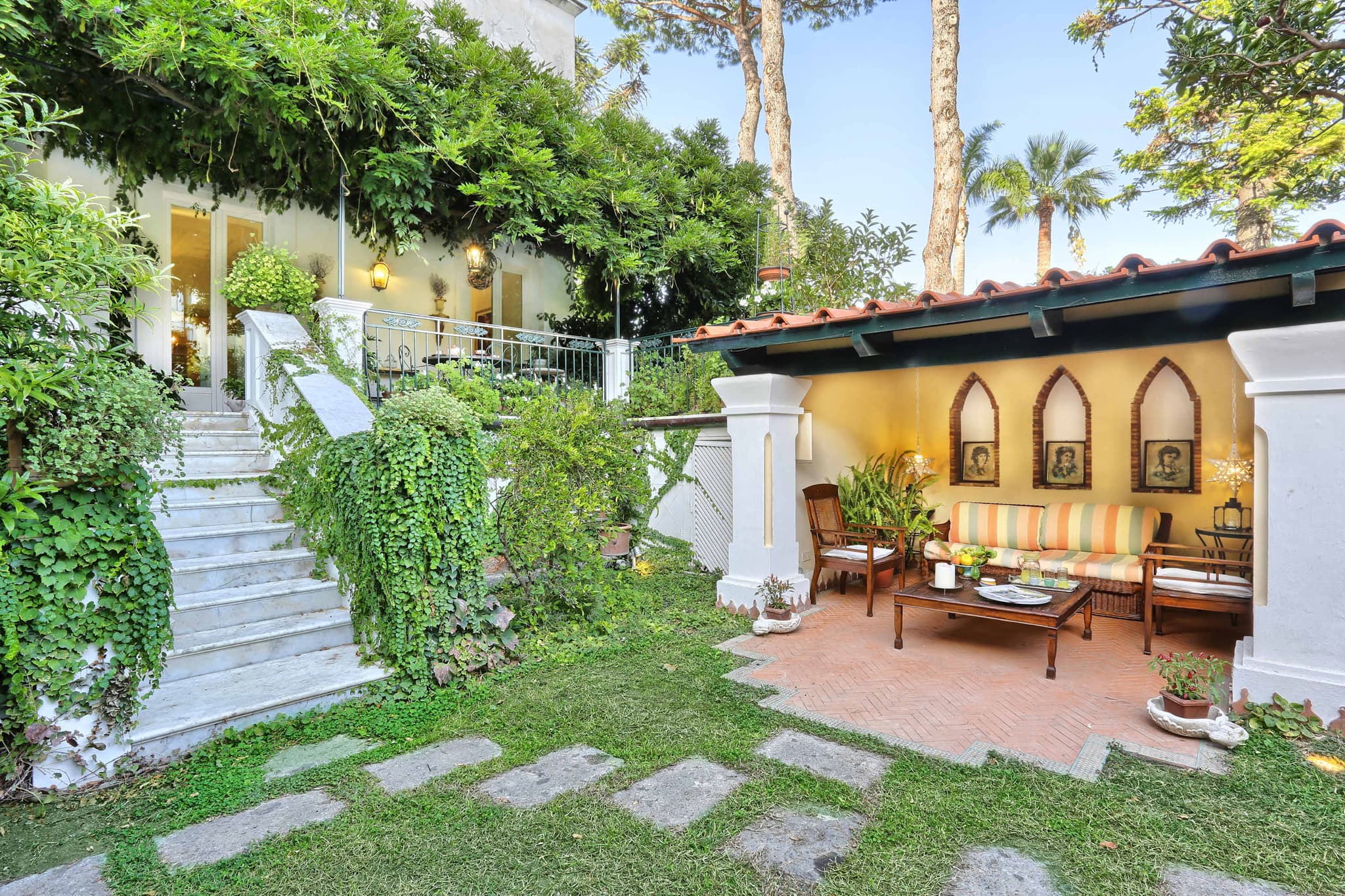 Sorrento La Di Da - Image 22