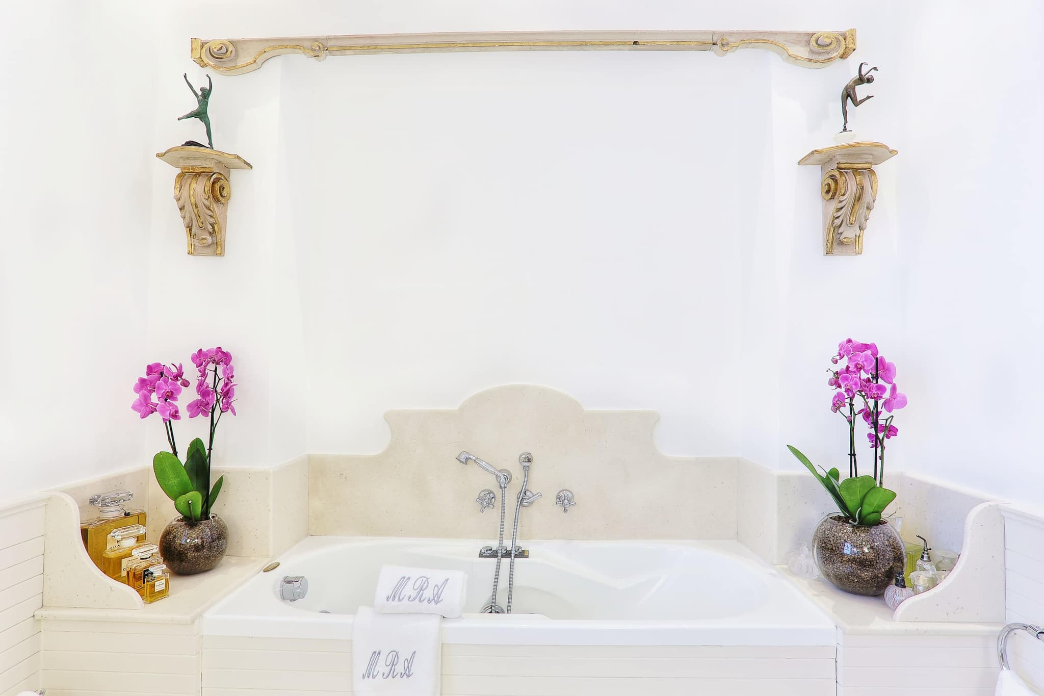 Sorrento La Di Da - Image 24