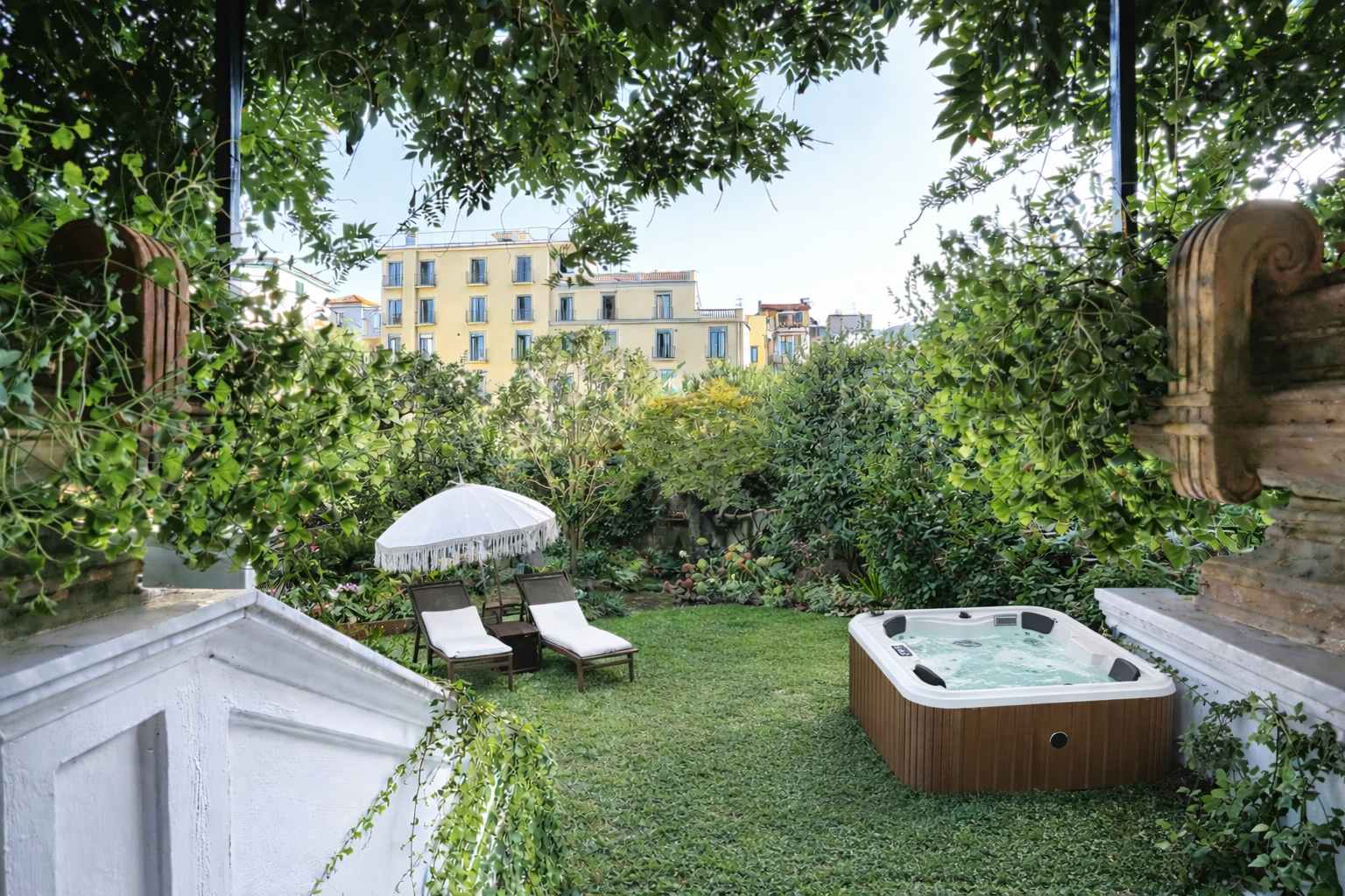 Sorrento La Di Da - Image 53